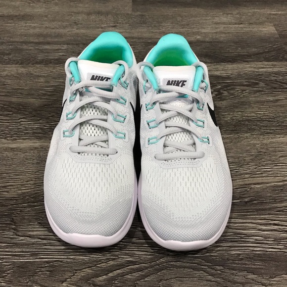 Women’s Nike Free RN 2017 (NEW!) Size 7 - Picture 2 of 4